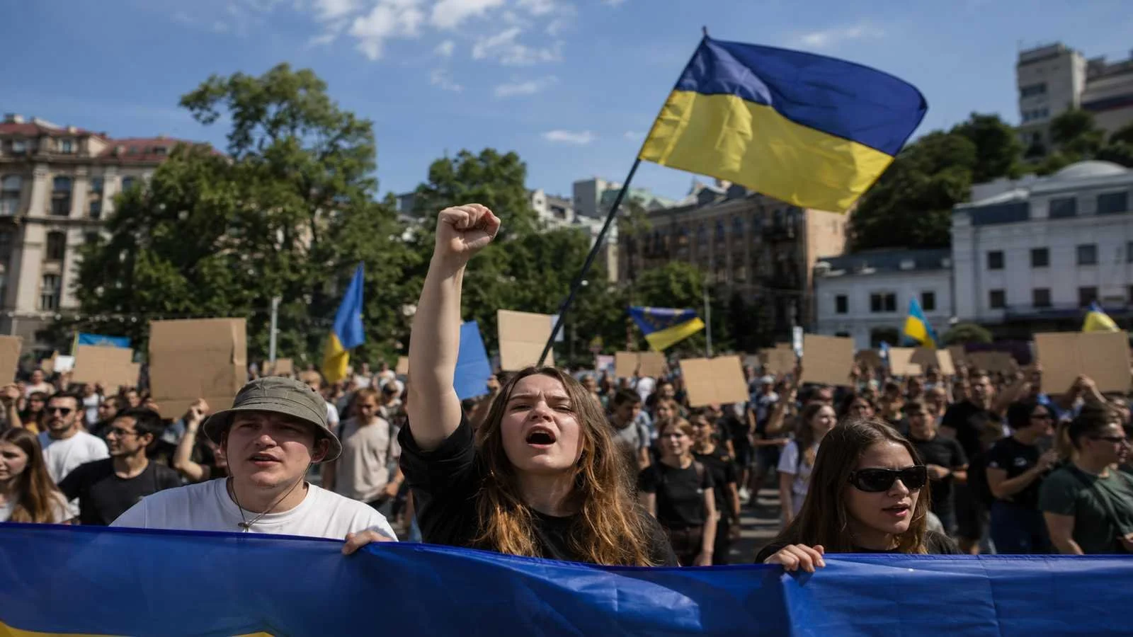 ukraine protests zelensky removes defence minister mykhailo fedorov july